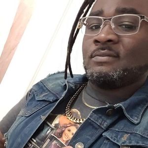 Meet your Posher, Logan